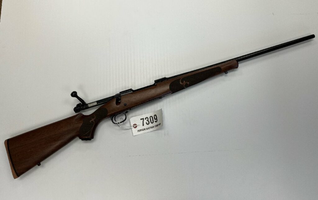ONLINE ONLY ABSOLUTE AUCTION: PISTOLS & RIFLES
