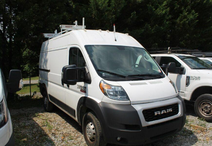 LIVE AND ONLINE ABSOLUTE AUCTION: SERVICE TRUCKS, VEHICLES AND EQUIPMENT