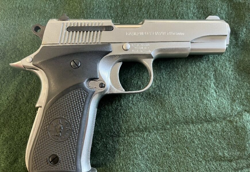 ABSOLUTE ONLINE ONLY AUCTION: HANDGUNS, RIFLES & AMMUNITION