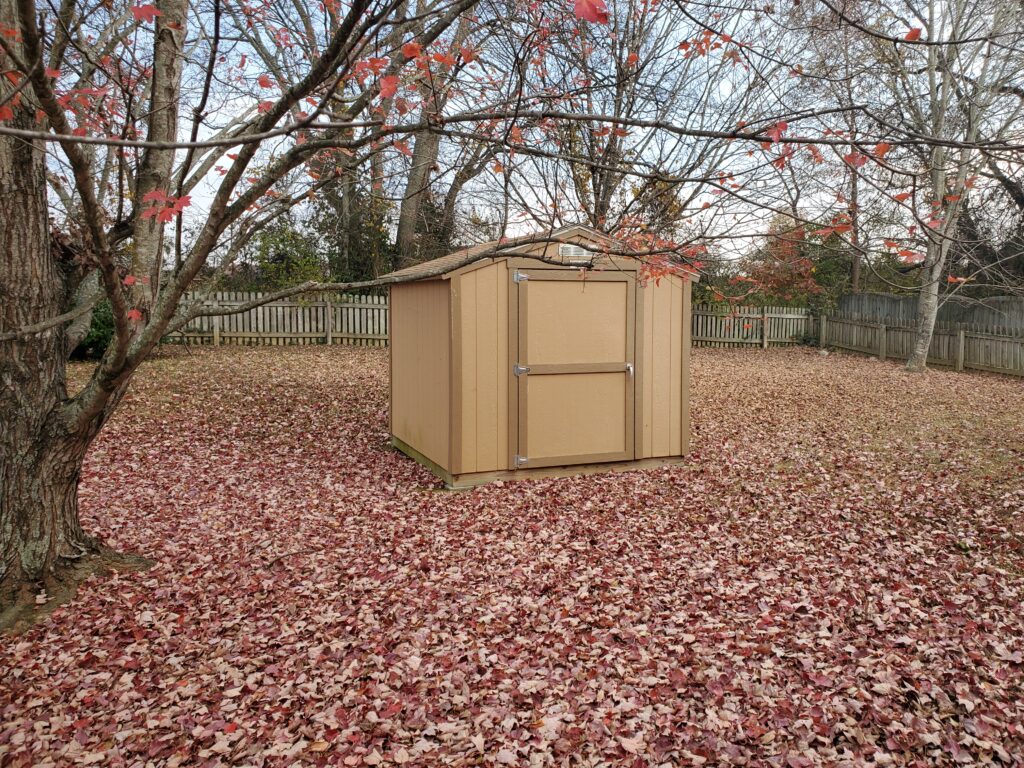 REAL ESTATE AUCTION in Knoxville - Subject to Court Confirmation