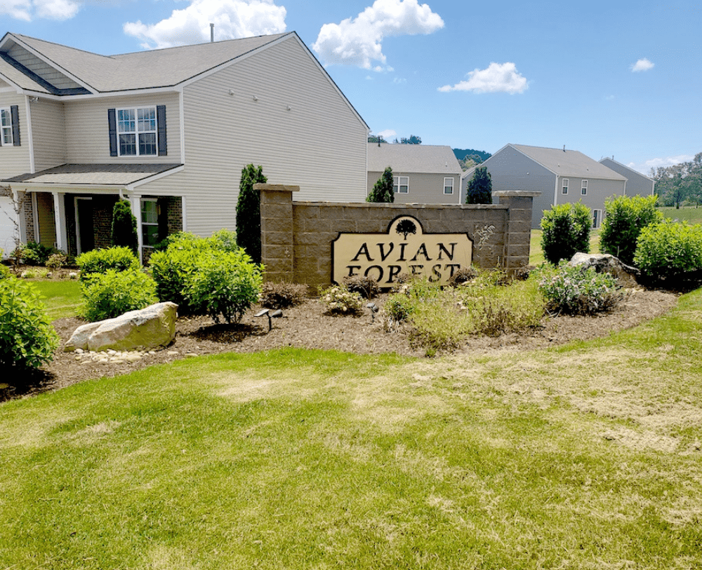 ABSOLUTE ONLINE ONLY AUCTION 6 Residential “Builders Reserve Lots” in Avian Forest