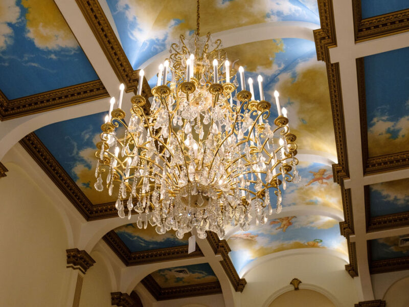 ABSOLUTE ON-LINE ONLY PERSONAL PROPERTY AUCTION OF VILLA COLLINA, KNOXVILLE, TN