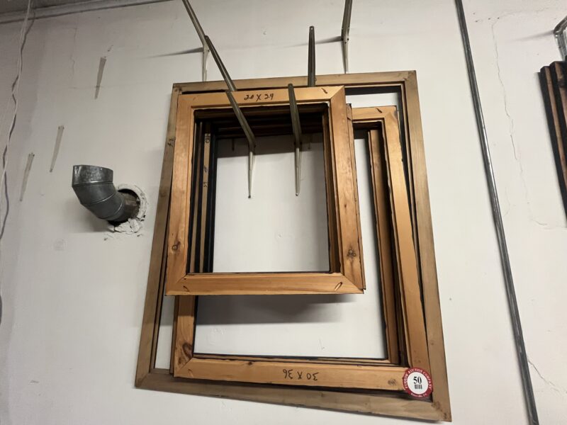 ONLINE ONLY ABSOLUTE AUCTION: PHOTOGRAPHY EQUIPMENT & OFFICE FURNISHINGS
