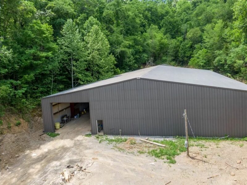 ABSOLUTE REAL ESTATE ONLINE ONLY AUCTION: 22,500 SF WAREHOUSE ON 5.12 ACRES IN SEVIER COUNTY, TN