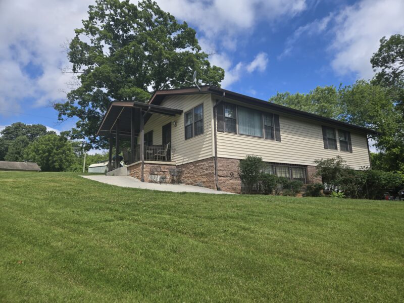 ONLINE ONLY AUCTION: THE ESTATE OF EVELYN McALLISTER-FORTSON