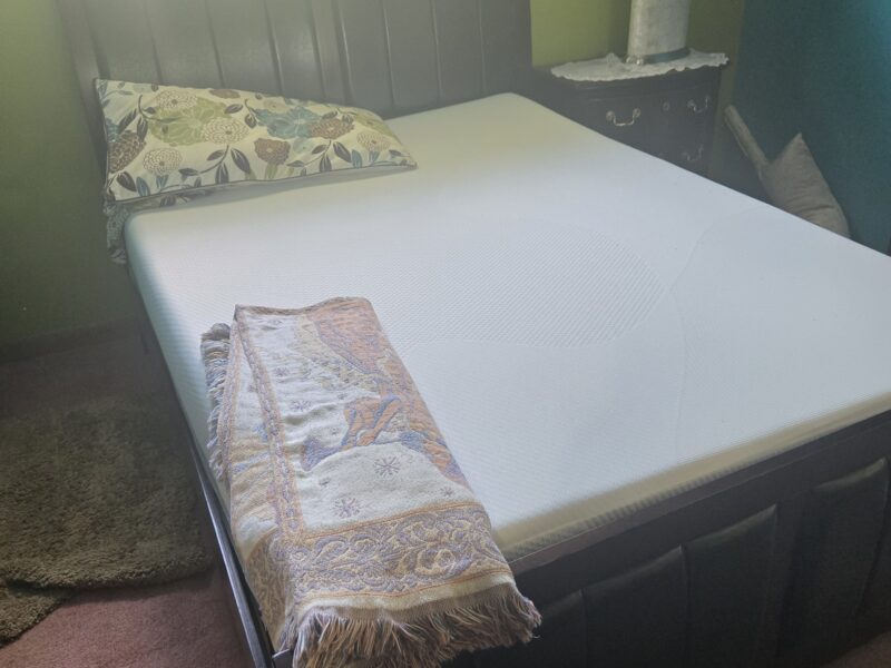 ONLINE ONLY ABSOLUTE AUCTION: PERSONAL PROPERTY FROM THE ESTATE OF EVELYN McALLISTER-FORTSON