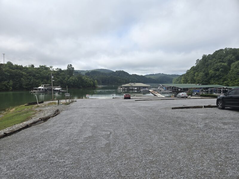 REAL ESTATE ONLINE ONLY ABSOLUTE AUCTION: LOT IN LAKE NORRIS LANDING