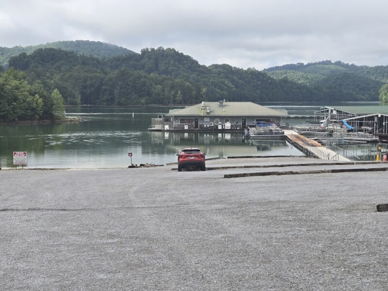 REAL ESTATE ONLINE ONLY ABSOLUTE AUCTION: LOT IN LAKE NORRIS LANDING