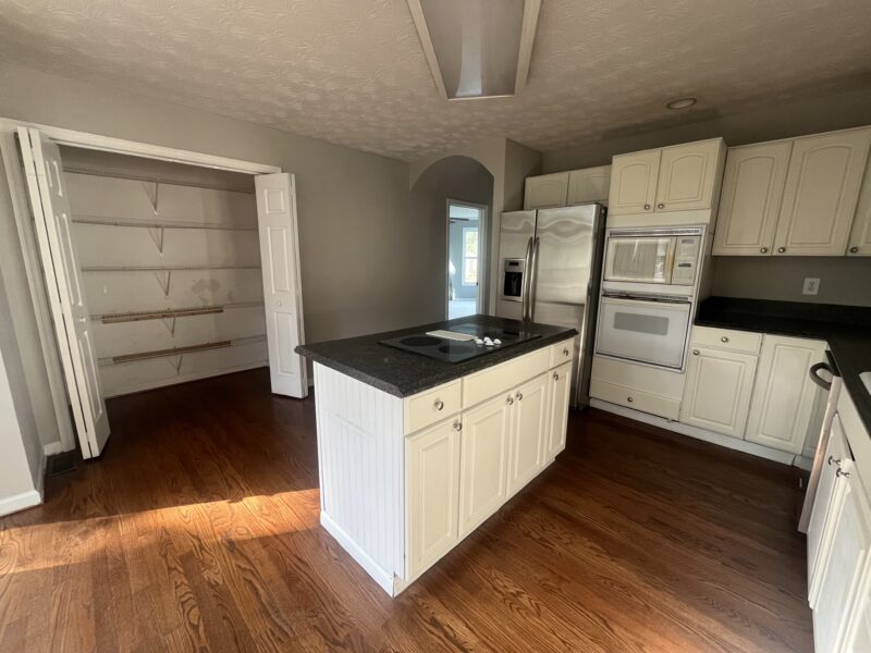 REAL ESTATE ONLINE ONLY AUCTION: SINGLE FAMILY HOME IN WEST KNOXVILLE