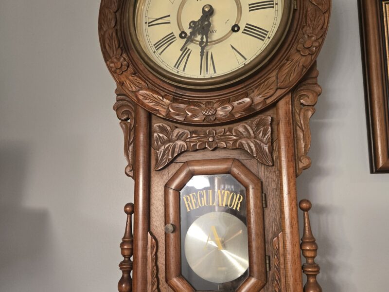 ONLINE ONLY ABSOLUTE AUCTION: ANTIQUE & VINTAGE CLOCKS & PERSONAL PROPERTY