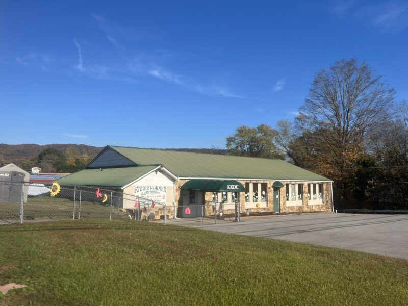 REAL ESTATE ONLINE ONLY AUCTION: 3600 SF Commercial Building in Rockwood, TN