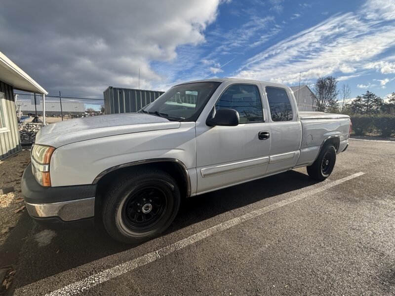 ONLINE AUCTION: 2003 Chevrolet Silverado 1500 in Knoxville, TN