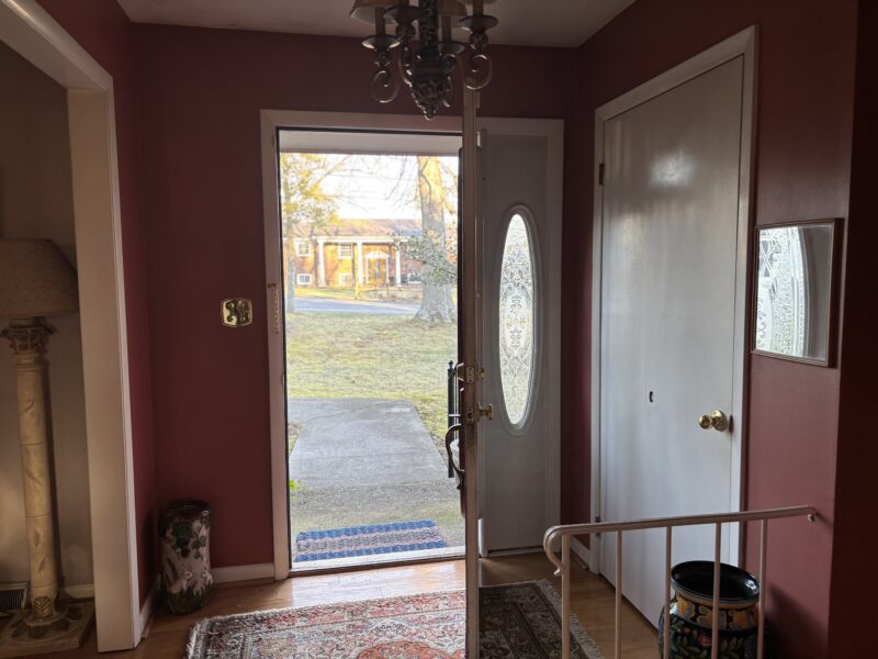 REAL ESTATE AUCTION: Living Estate of Victor F. Duggins, Jr. – Charming Home in West Knoxville, TN