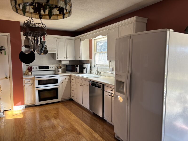 REAL ESTATE AUCTION: Living Estate of Victor F. Duggins, Jr. – Charming Home in West Knoxville, TN