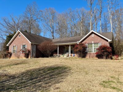 REAL ESTATE AUCTION SUBJECT TO COURT CONFIRMATION: All Brick Home in Seymour, TN