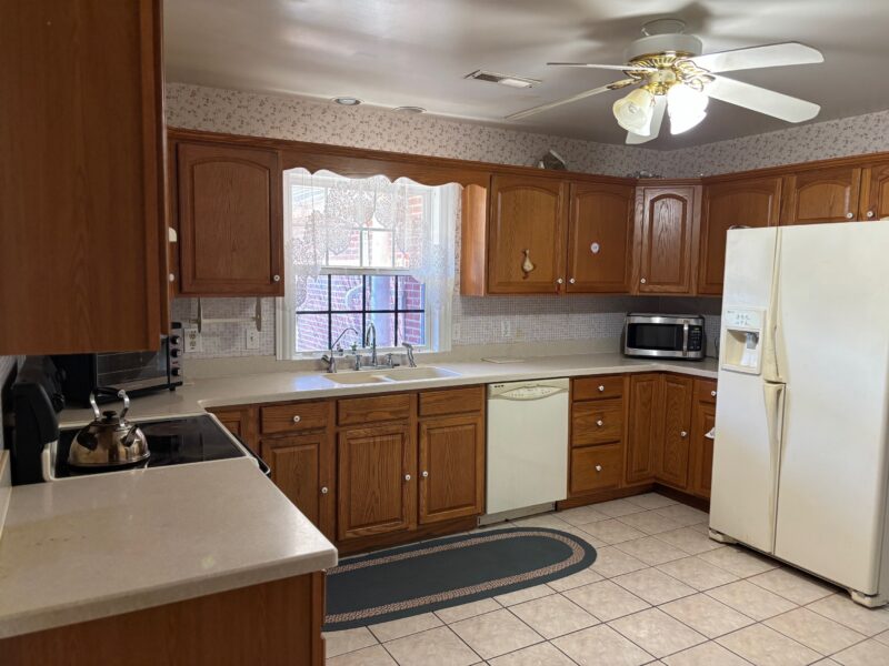 REAL ESTATE AUCTION SUBJECT TO COURT CONFIRMATION: All Brick Home in Seymour, TN