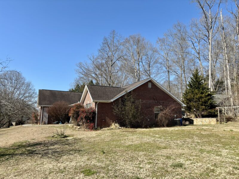 REAL ESTATE AUCTION SUBJECT TO COURT CONFIRMATION: All Brick Home in Seymour, TN