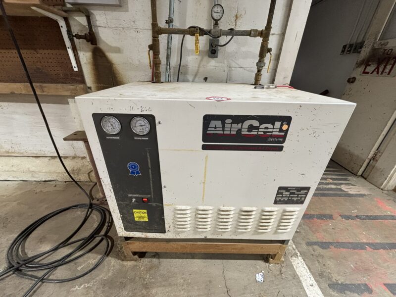 ONLINE AUCTION: Surplus Vehicles, Equipment, Tools & Materials from Sign Business