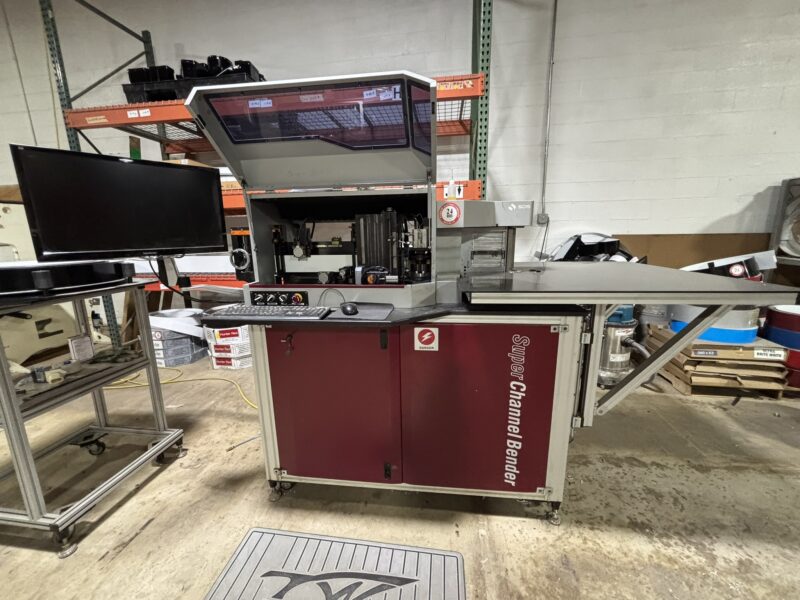 ONLINE AUCTION: Surplus Vehicles, Equipment, Tools & Materials from Sign Business