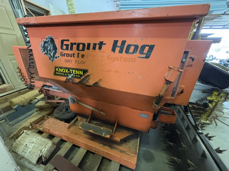 ONLINE ONLY ABSOLUTE AUCTION: Surplus Construction Equipment & Building Materials in Powell, TN