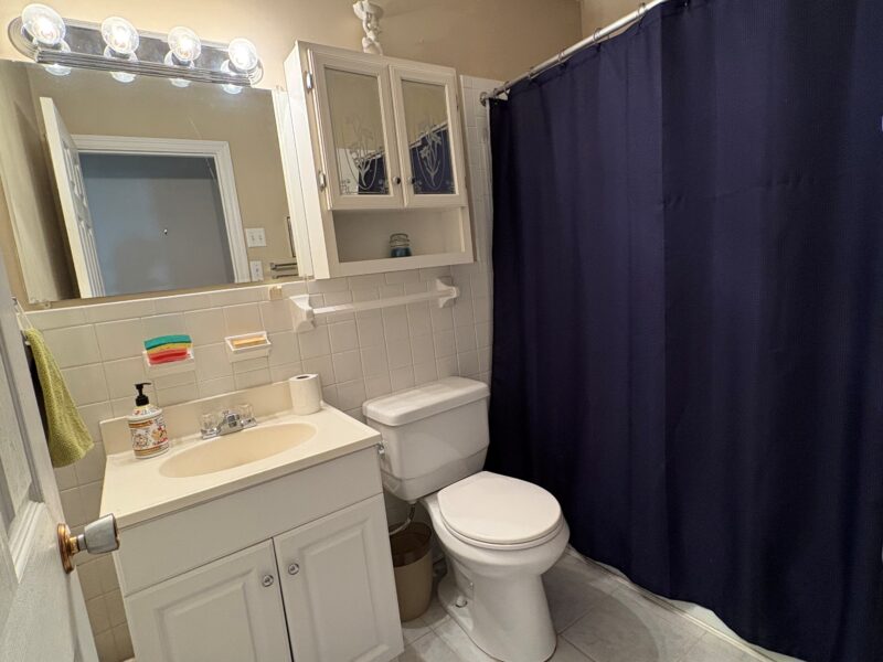 ONLINE ABSOLUTE REAL ESTATE AUCTION: Single Family Home in South Knoxville