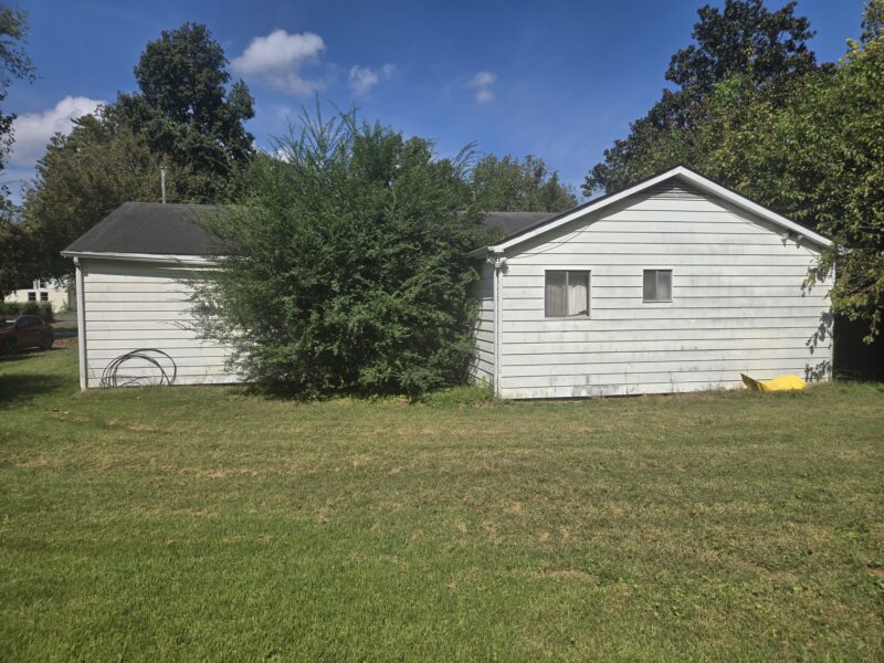 REAL ESTATE AUCTION SUBJECT TO COURT CONFIRMATION: Single Family Home in North Knoxville