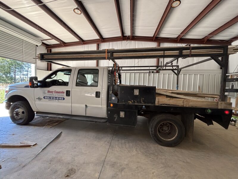 ONLINE ABSOLUTE AUCTION: Heavy-Duty Diesel Trucks & Concrete Construction Equipment
