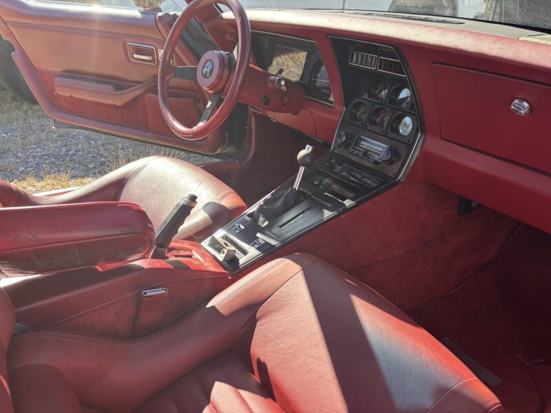 ONLINE ABSOLUTE AUCTION: 1981 CHEVROLET CORVETTE CS SPORT COUPE